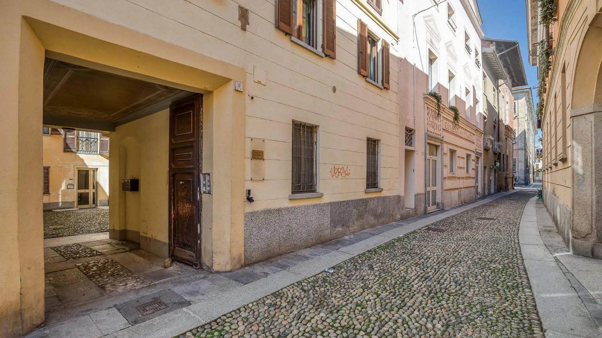 Angolo Di Corso Cavour - Ultimo Piano Centrale E Luminoso Pavia 0*,  Italy