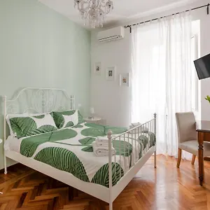 appartamento-5-via-otranto.it-romehotels.com/